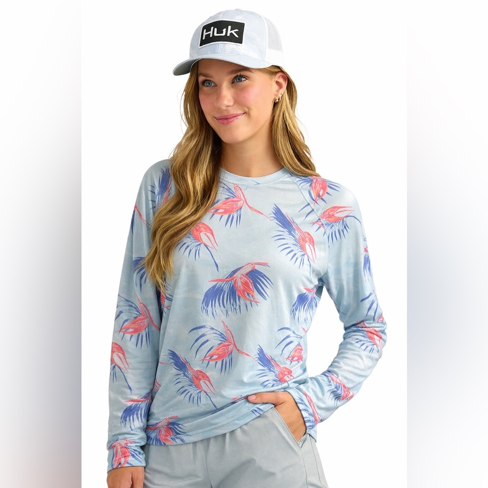 Huk Fishing Women’s Light Blue Floral Long-Sleeve Top